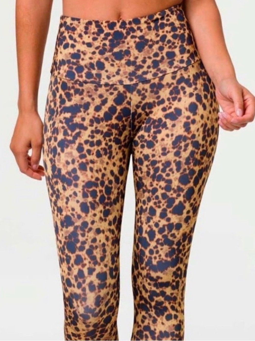 Onzie Tortoise Shell Matching Set Chic Bra Medium + High Rise Capri Small - Picture 2 of 11